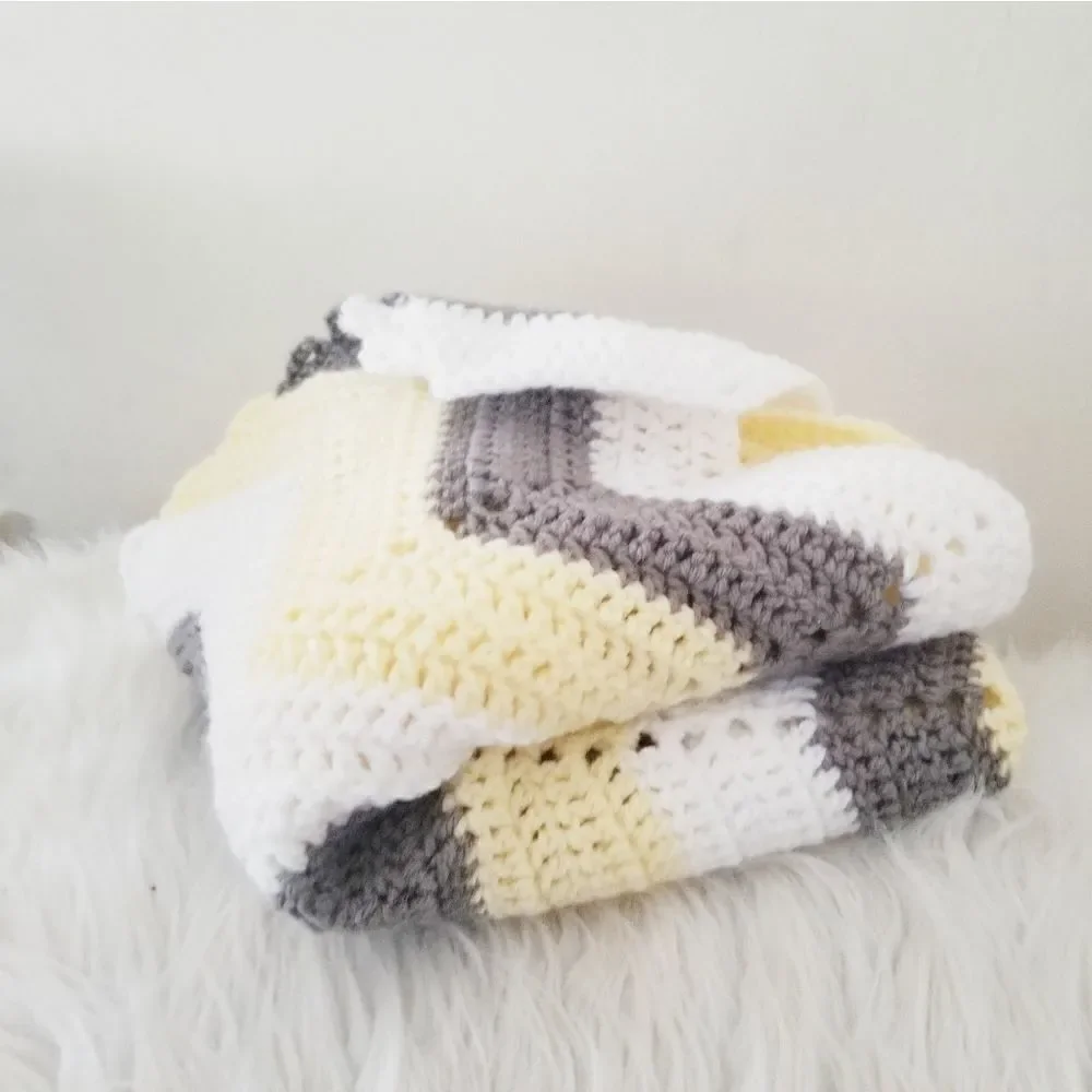 Chevron pattern baby blanket